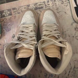 Nike Women's Athletic Shoes - White and Tan